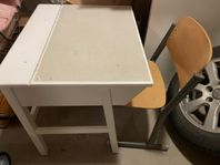 Skolbänk med stol