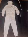 Vit Nike tracksuit (Helt ny) - storlek S