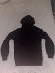 svart hoodie - storlek XS