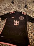 Inter Miami t-shirt – stl 152 (11–12 år)