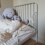 Unik växasäng, barnsäng i beige, Minnen IKEA