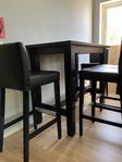 Barbord med fyra stolar säljes