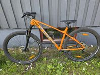 Trek X-Caliber 9 L 29 Factory Orange - Nästan ny
