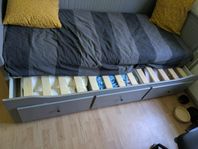 Ikea Hemnes säng