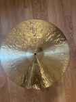 Paiste Signature Traditionals 22” Medium Light Ride