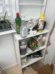 Bortskänkes: två hyllor