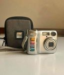 NIKON COOLPIX 4100. Digitalkamera med väska. Kamera
