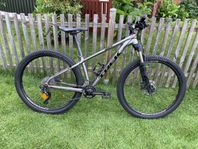Trek X-Caliber 8 - 27.5 - strl S - Grey