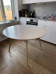 Matbord ljust trä 115cm diameter - ROWICO