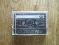 Track 1 90 Kassettband nytt inplastat, för samlaren.