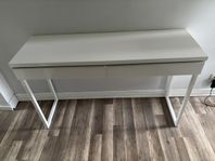 Skrivbord / hallbord från Ikea