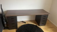 Skrivbord