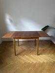 Matbord i teak-aktigt trä, utdragbart, 60-tal
