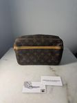 Louis Vuitton Monogram Compiegne 23 Clutch Hand Bag