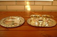 Kaffeset i nysilver med kakfat