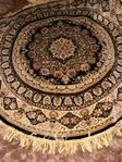 Silk rund matta   diameter 2 meter  