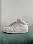 Nike air skor strl 40