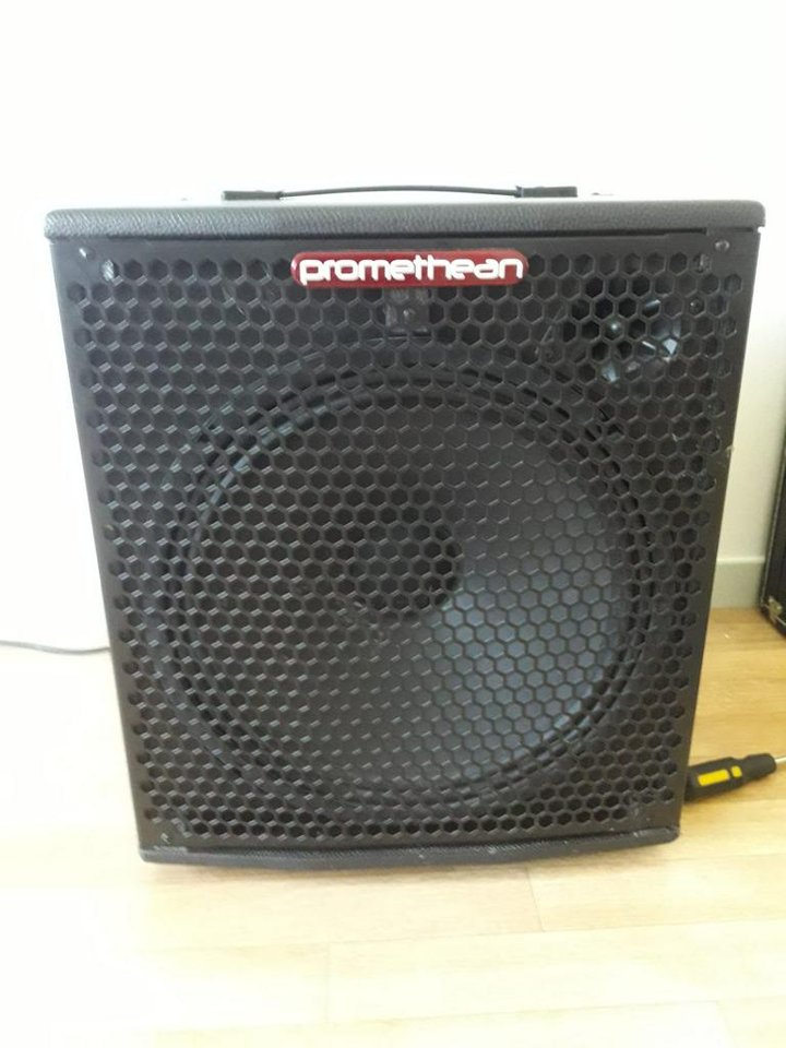 Basförstärkare 300w