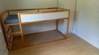 Ikea Kura säng 
