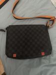 Louis Vuitton axelväska 