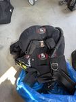 Ursuit Phantom 17 Winge