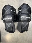 Bauer PRO knäskydd Sr