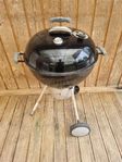 Weber 57cm klotgrill
