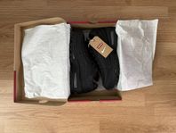 Nike Air Max 95 OG Levi’s Black