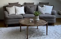 Howard Lyx svängd 4 sits soffa
