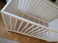 Spjälsäng från IKEA