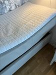 Säng justerbar 90cm
