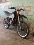 cross moppe