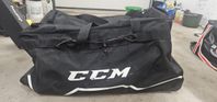 CCM hockeybag med hjul