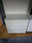 Vit malmbyrå från Ikea