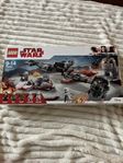 LEGO Star Wars 75202 Defense of Crait