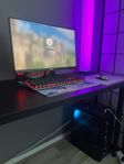Gaming dator med tillbehör