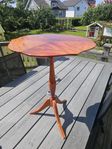 litet mahogny bord