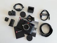Leica M11 + Voigtländer 28mm F2 med squarehood