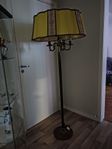 Golvlampa i mässing