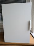 Badrumsskåp från Ikea, glashyllor