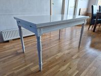 Matbord Gustaviansk stil 1800-talet