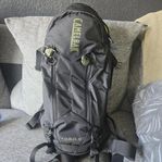 camelbak toro 8