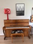 Piano skänkes mot avhämtning 