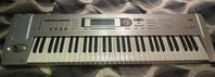 Korg Triton Le 61 - Workstation i bra skick + Case