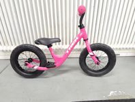 Cykel Trek Kickster 12 Flamingo Pink