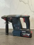 Bosch GBH 18V-26 med laddare och batteri.