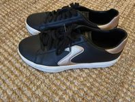 Sketchers gympasko storlek 39