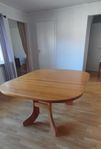 Rejält köksbord 