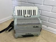 Dragspel Hagström Comtesse (piano)