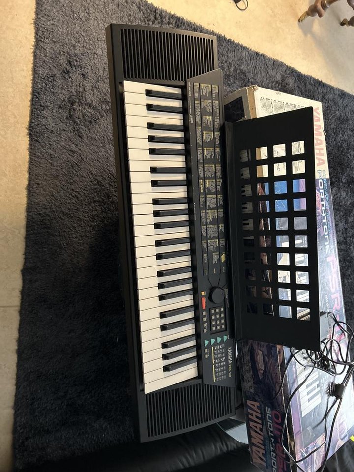 Yamaha psr 110 synt original ...